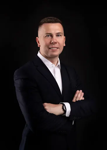 Ekspert Kredytowy Adrian Lament Kredyty Hipoteczne Gotówkowe Firmowe